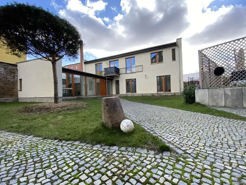 Exkl. Remise mit Garten im Zweitbezug nach Kernsanierung nahe Prenzlauer All. 3Zi,160m²,2.850€ warm — photo 1